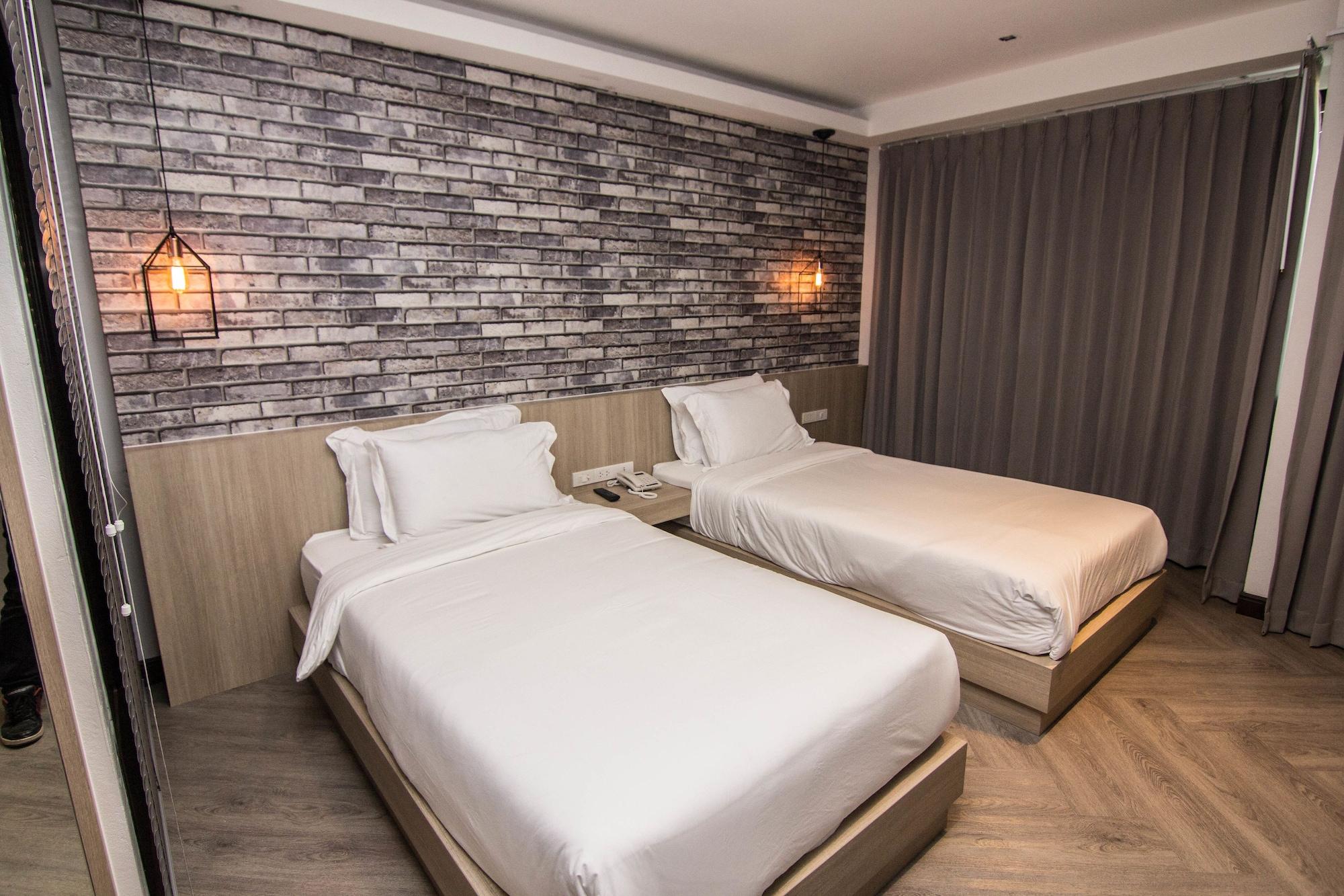 168 Studio Hotel Ubon Ratchathani Extérieur photo