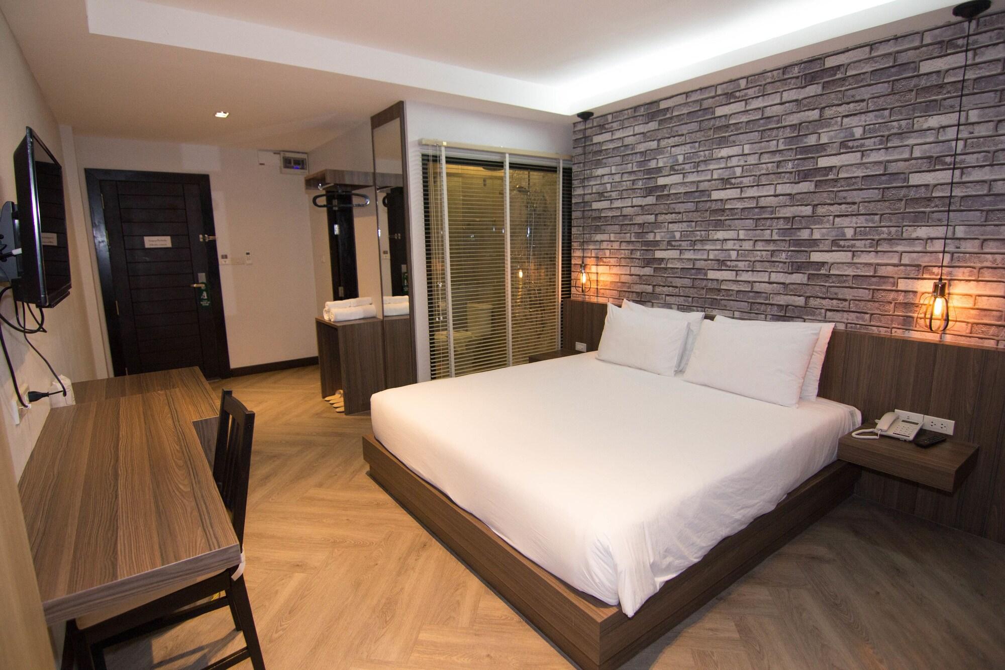 168 Studio Hotel Ubon Ratchathani Extérieur photo