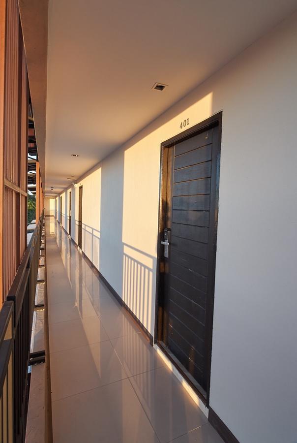 168 Studio Hotel Ubon Ratchathani Extérieur photo