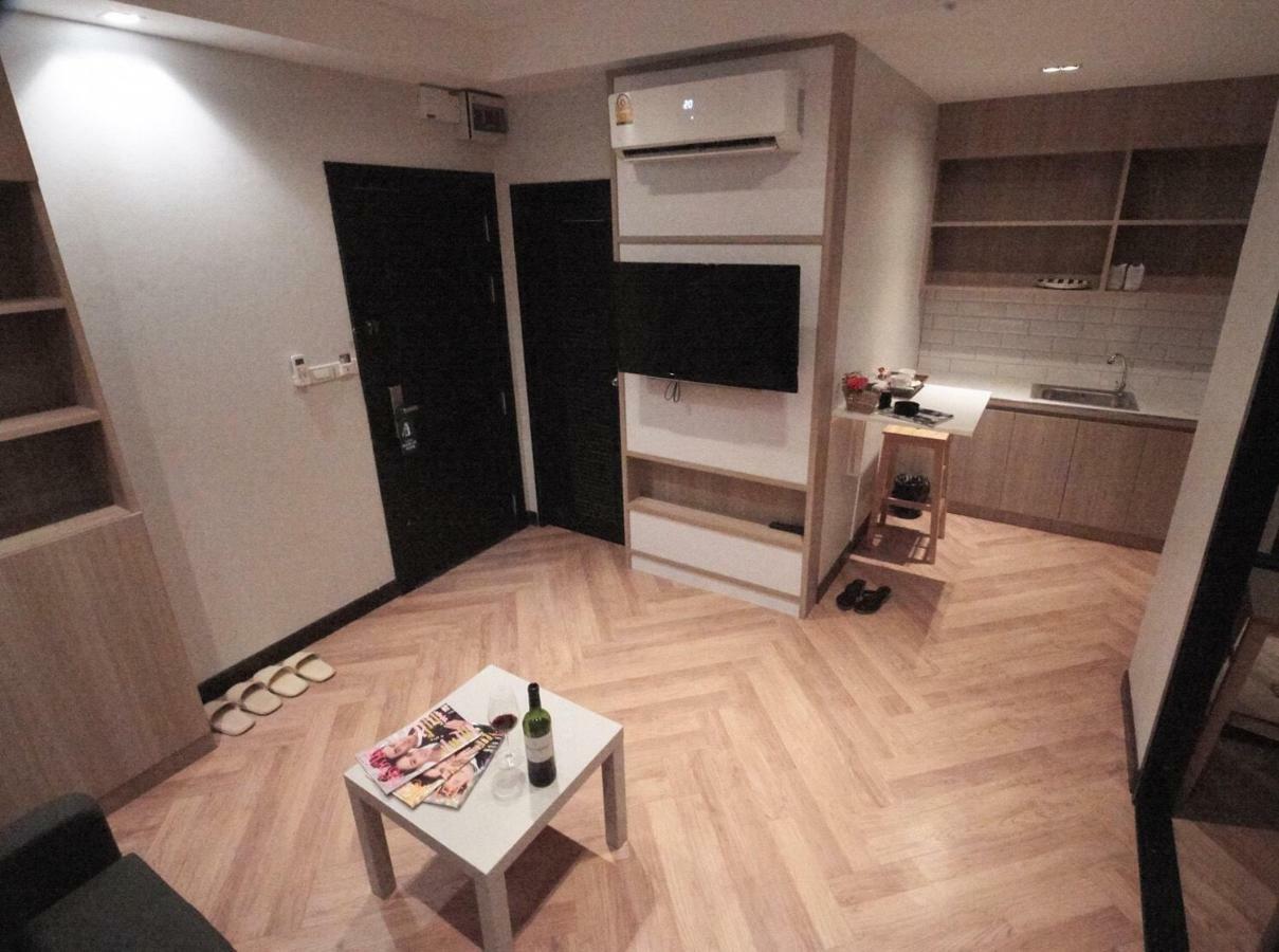 168 Studio Hotel Ubon Ratchathani Extérieur photo